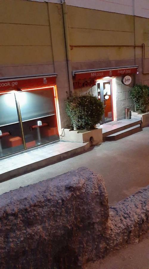 Newly Renovated House Lägenhet Tbilisi Exteriör bild